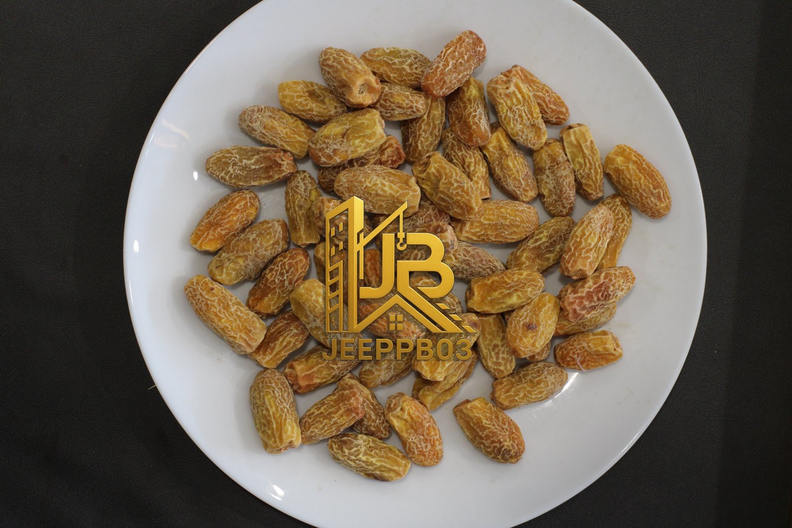 DATES WHITE CHAHARA