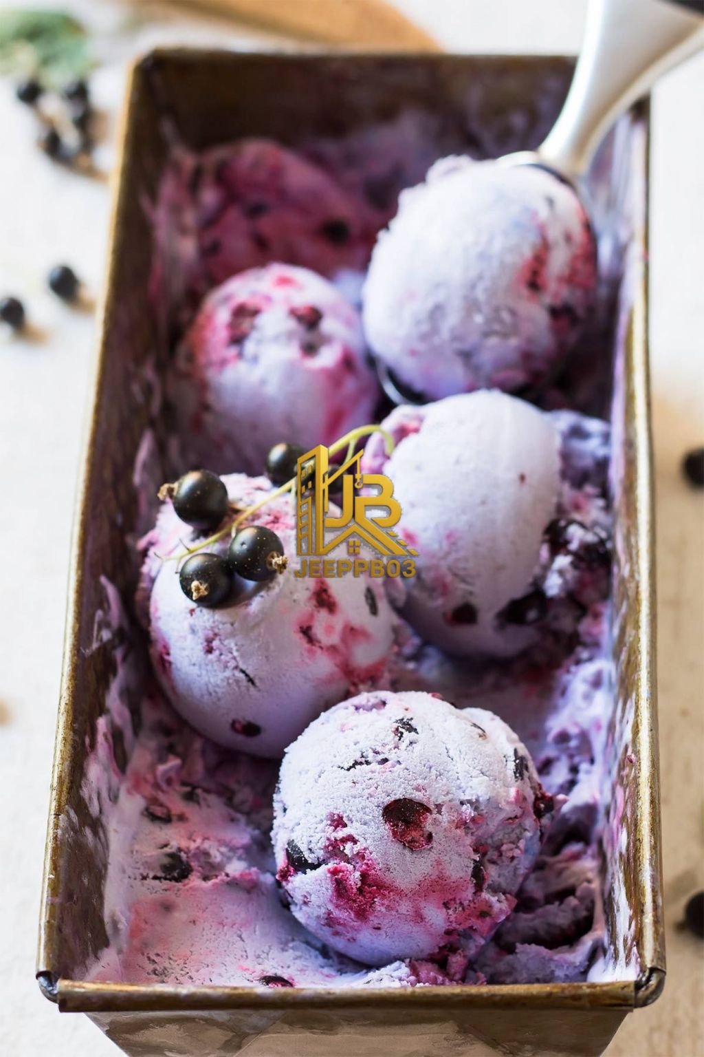 BLACK CURRANT ICE CREAM
